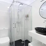 Apartment Housingleon - Five