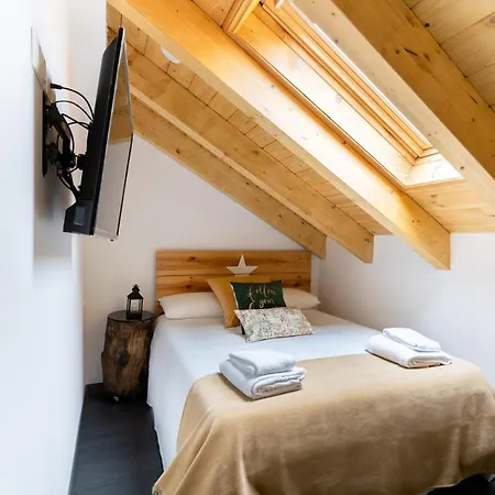 Housingleon - Five Apartment *